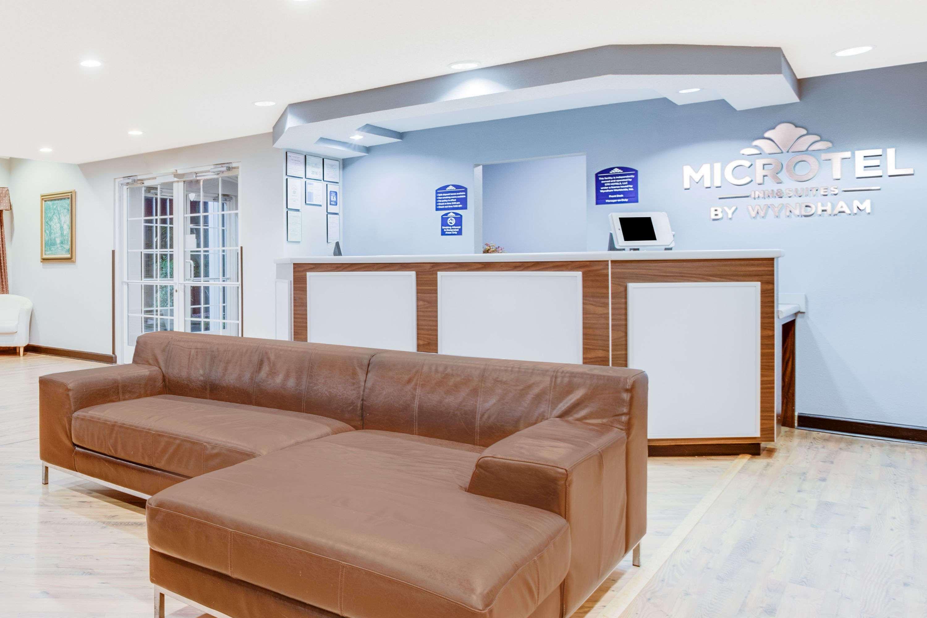 Microtel Inn & Suites Columbus North Kültér fotó