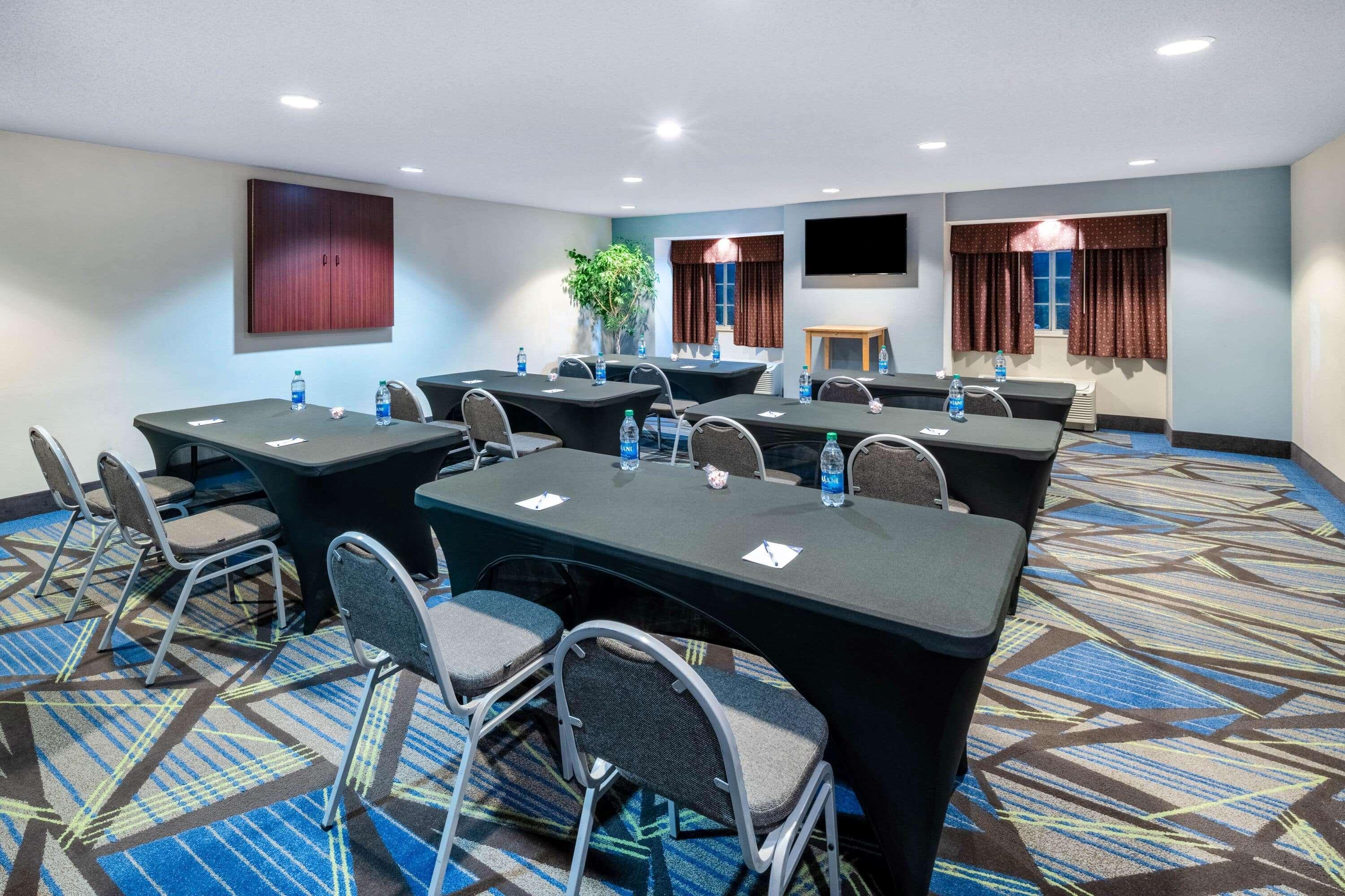 Microtel Inn & Suites Columbus North Kültér fotó