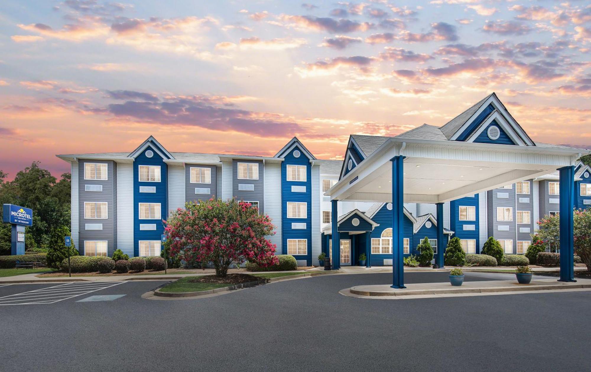 Microtel Inn & Suites Columbus North Kültér fotó
