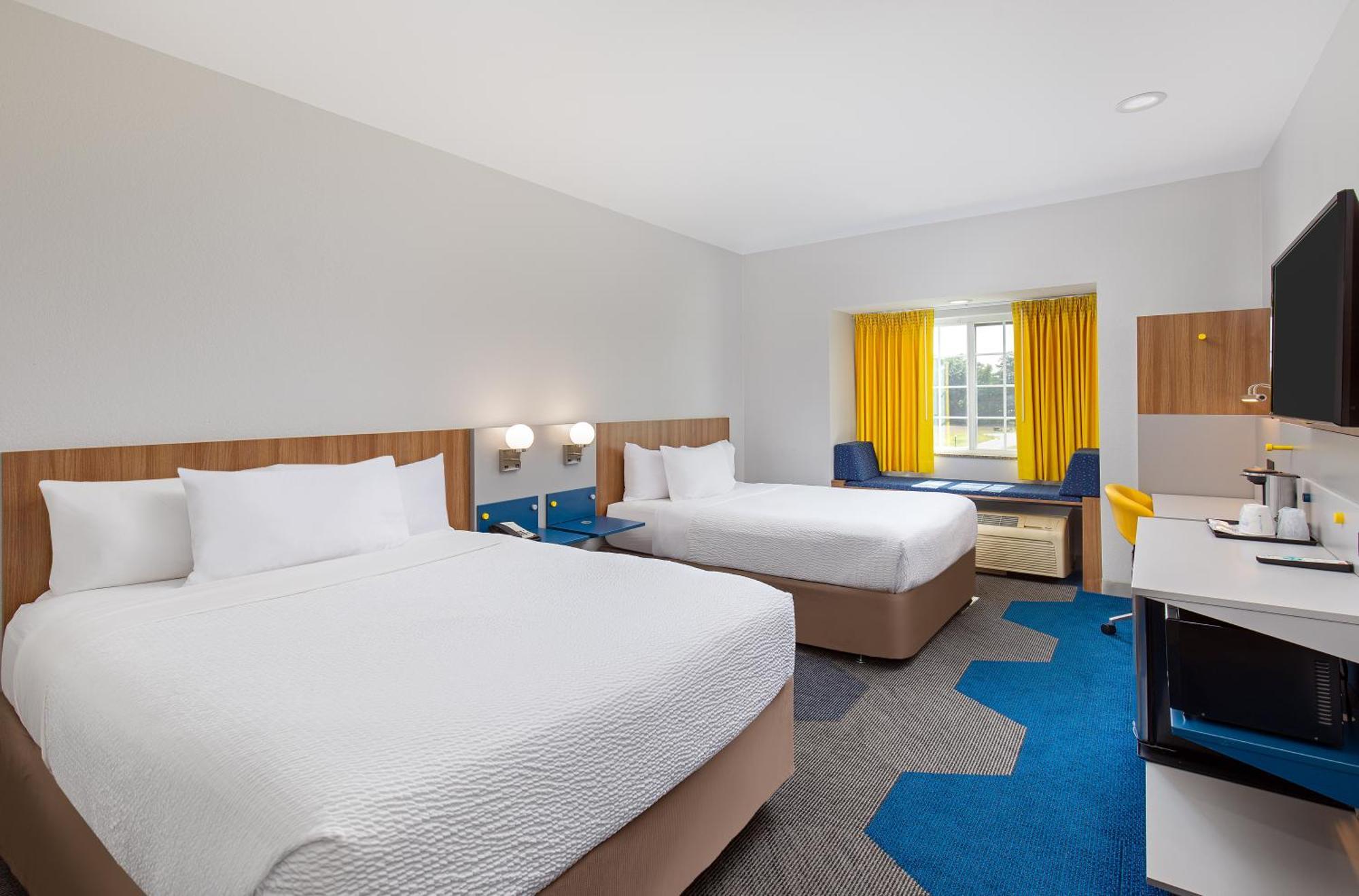 Microtel Inn & Suites Columbus North Kültér fotó