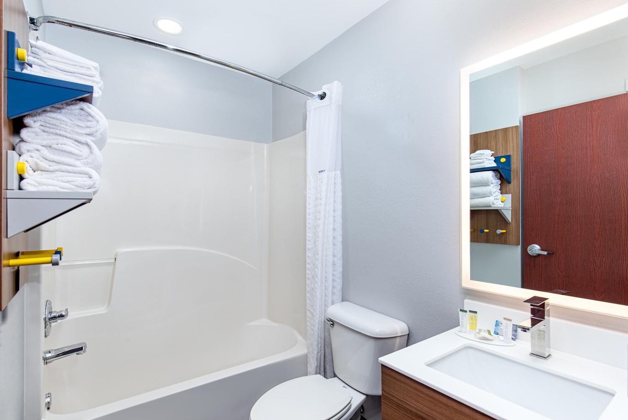 Microtel Inn & Suites Columbus North Kültér fotó