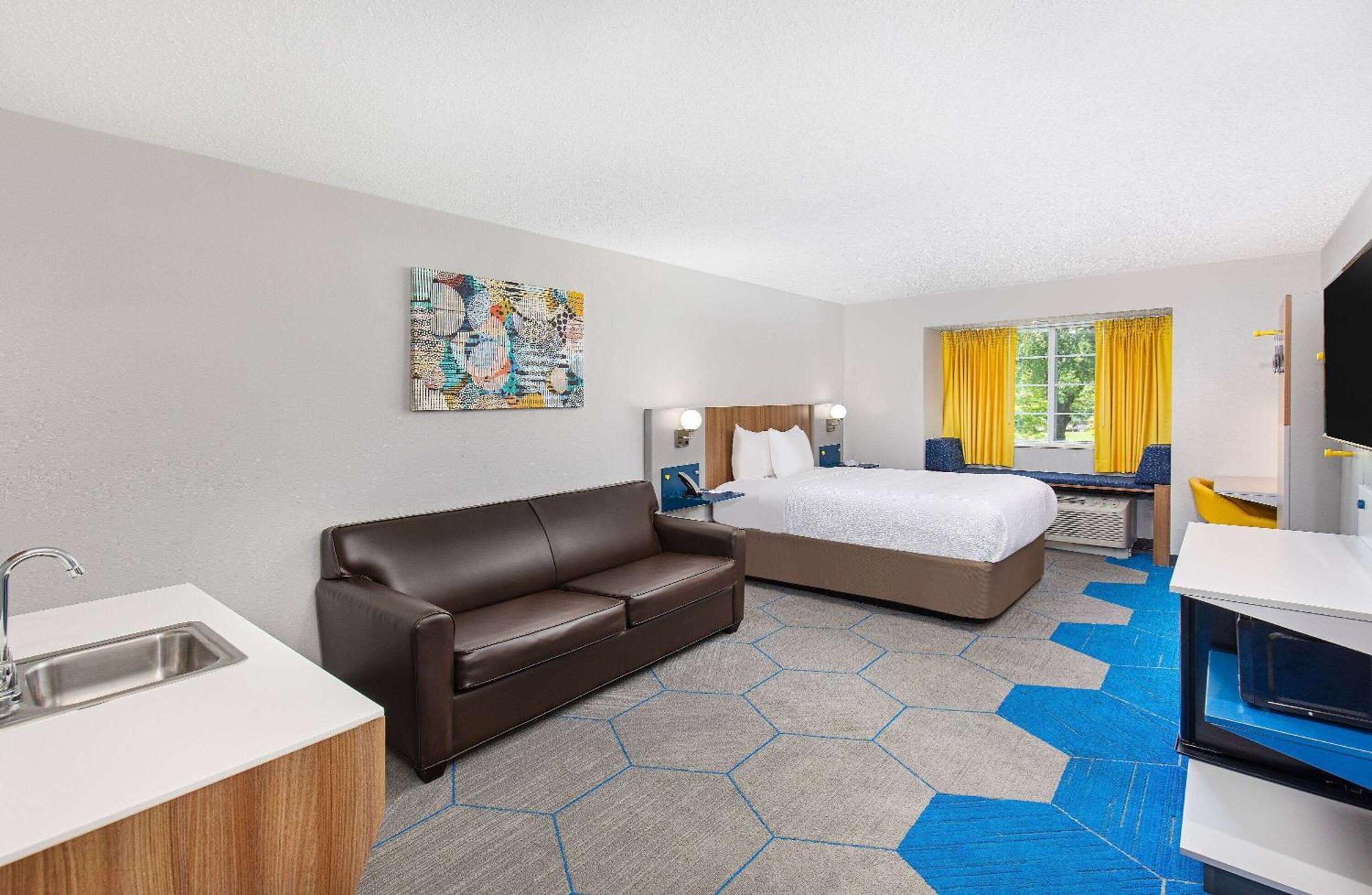 Microtel Inn & Suites Columbus North Kültér fotó