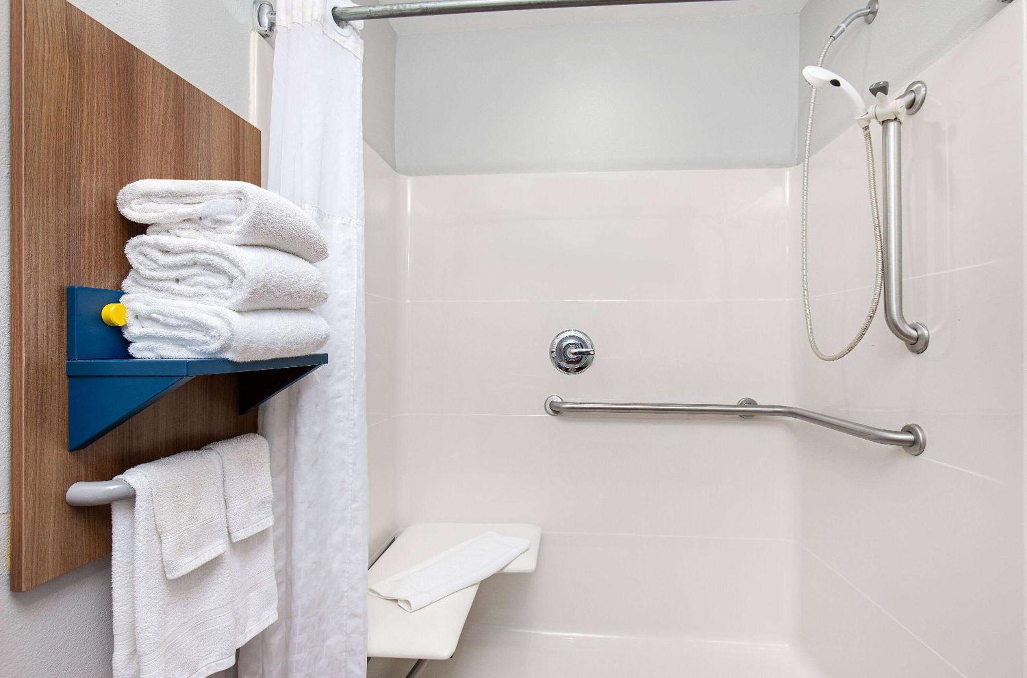 Microtel Inn & Suites Columbus North Kültér fotó