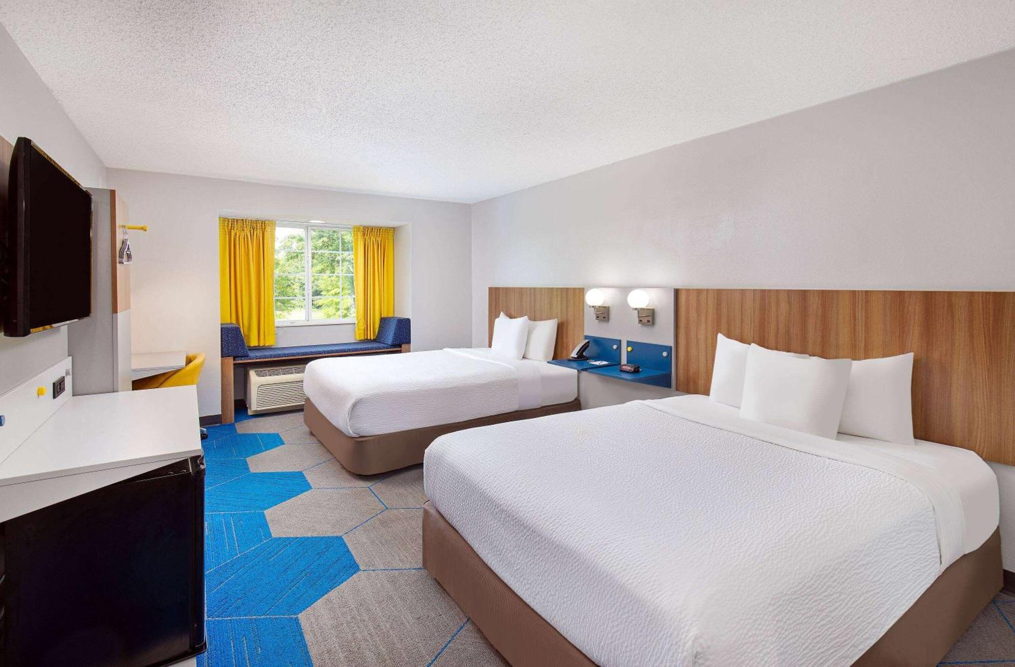 Microtel Inn & Suites Columbus North Kültér fotó